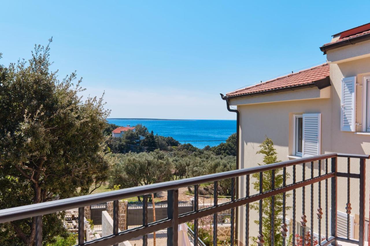 Meacres Sun Villa Miholascica Exterior photo